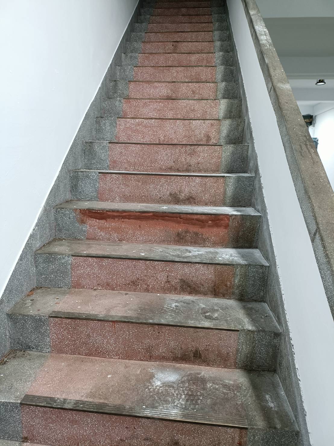樓梯清潔服務