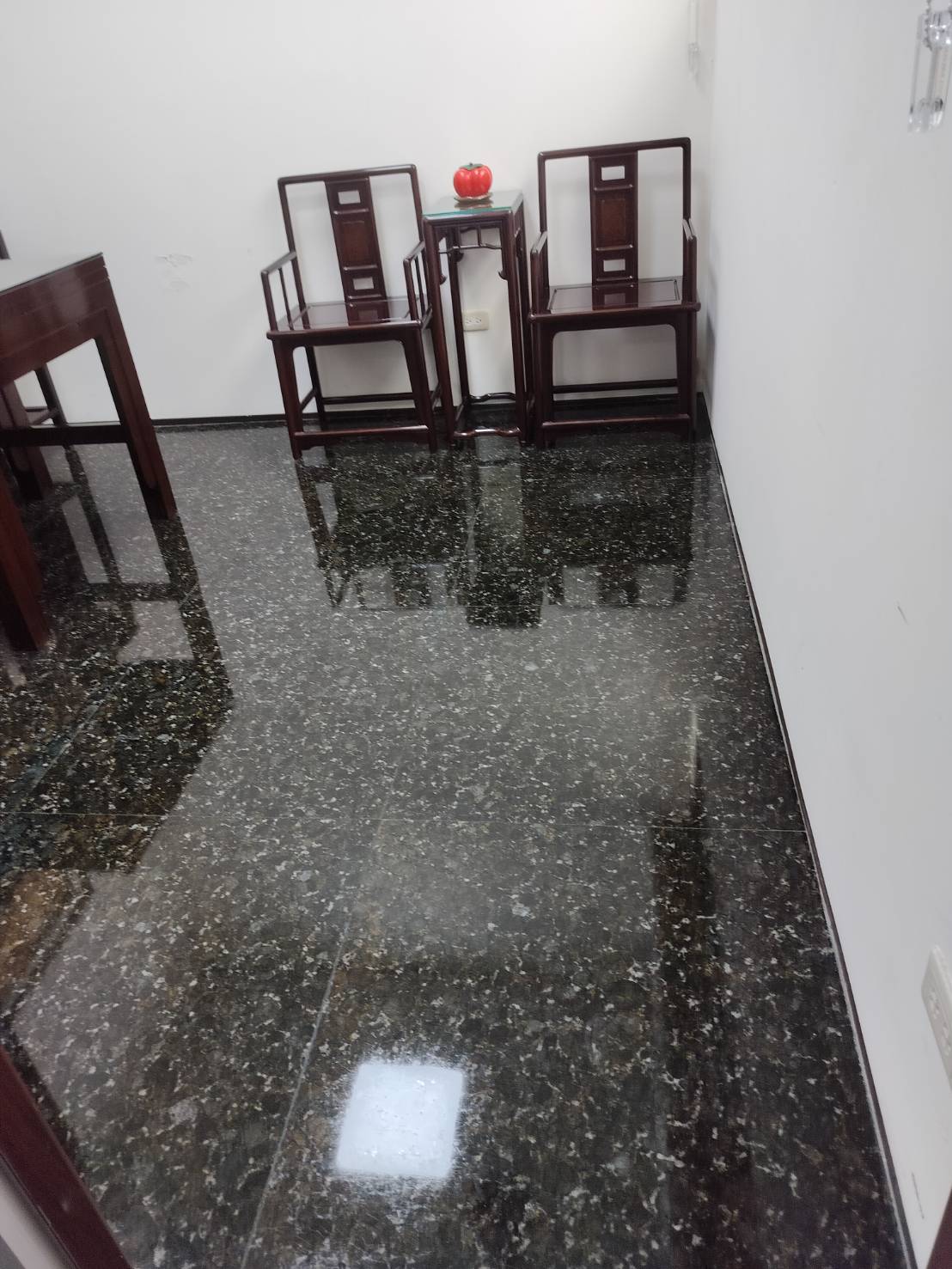 廠辦門廳清潔
