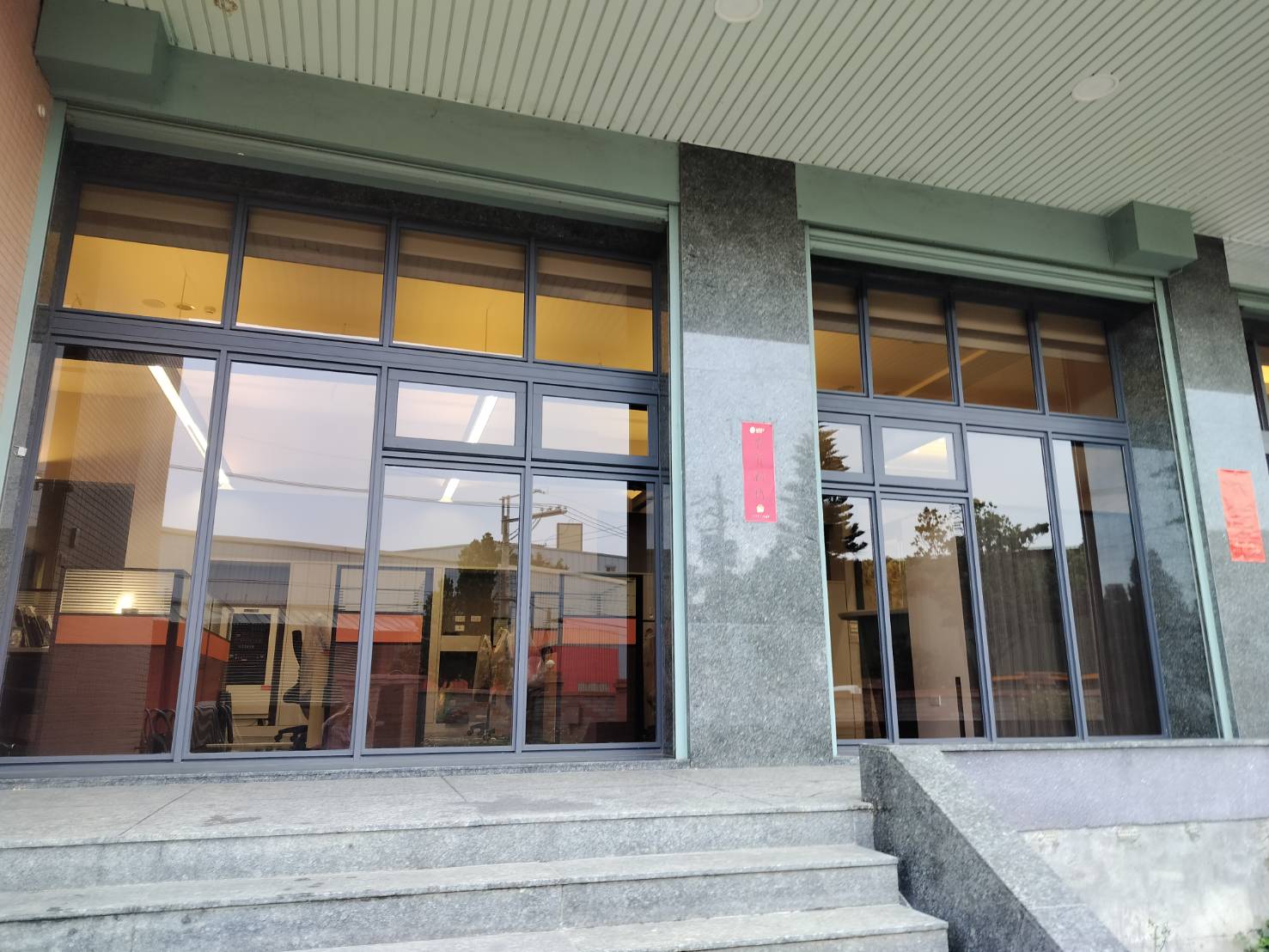 廠辦門廳清潔